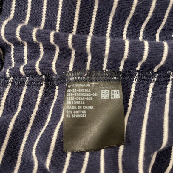 🐶Uniqlo Ladies Navy Striped Hoodie Small - Picture 4 of 7